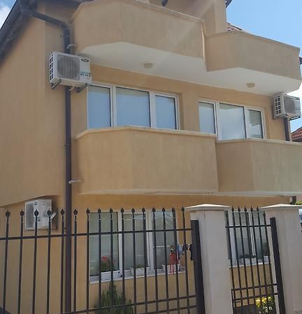 Villa Krisia Apartments Sozopol Exteriör bild