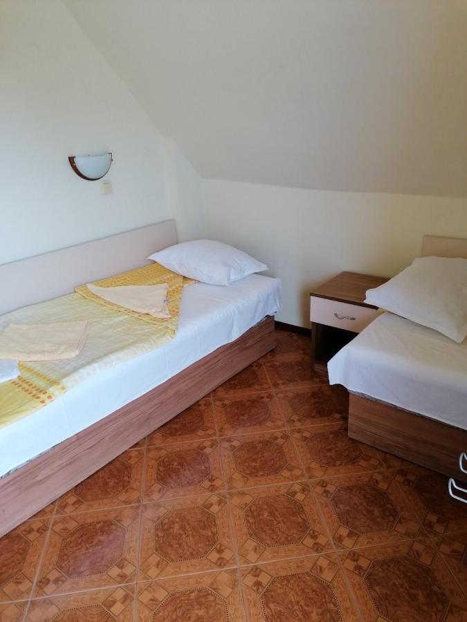 Villa Krisia Apartments Sozopol Exteriör bild