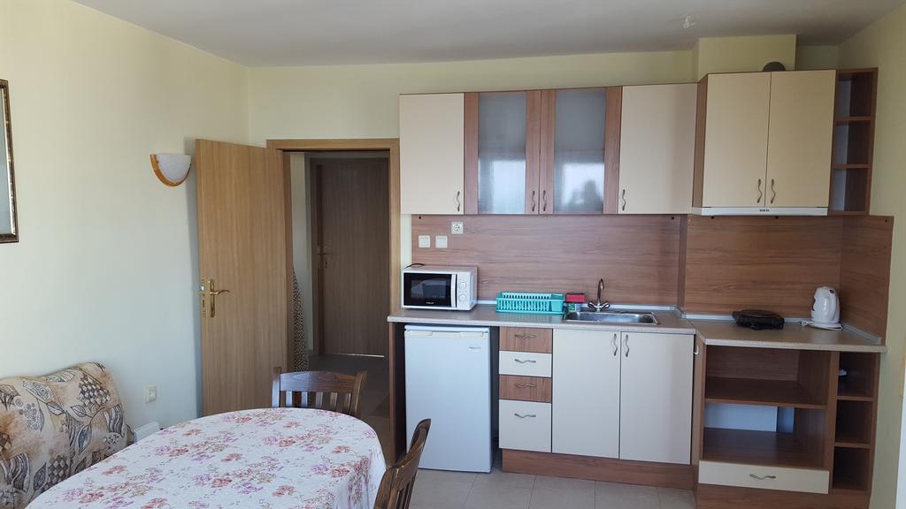 Villa Krisia Apartments Sozopol Exteriör bild